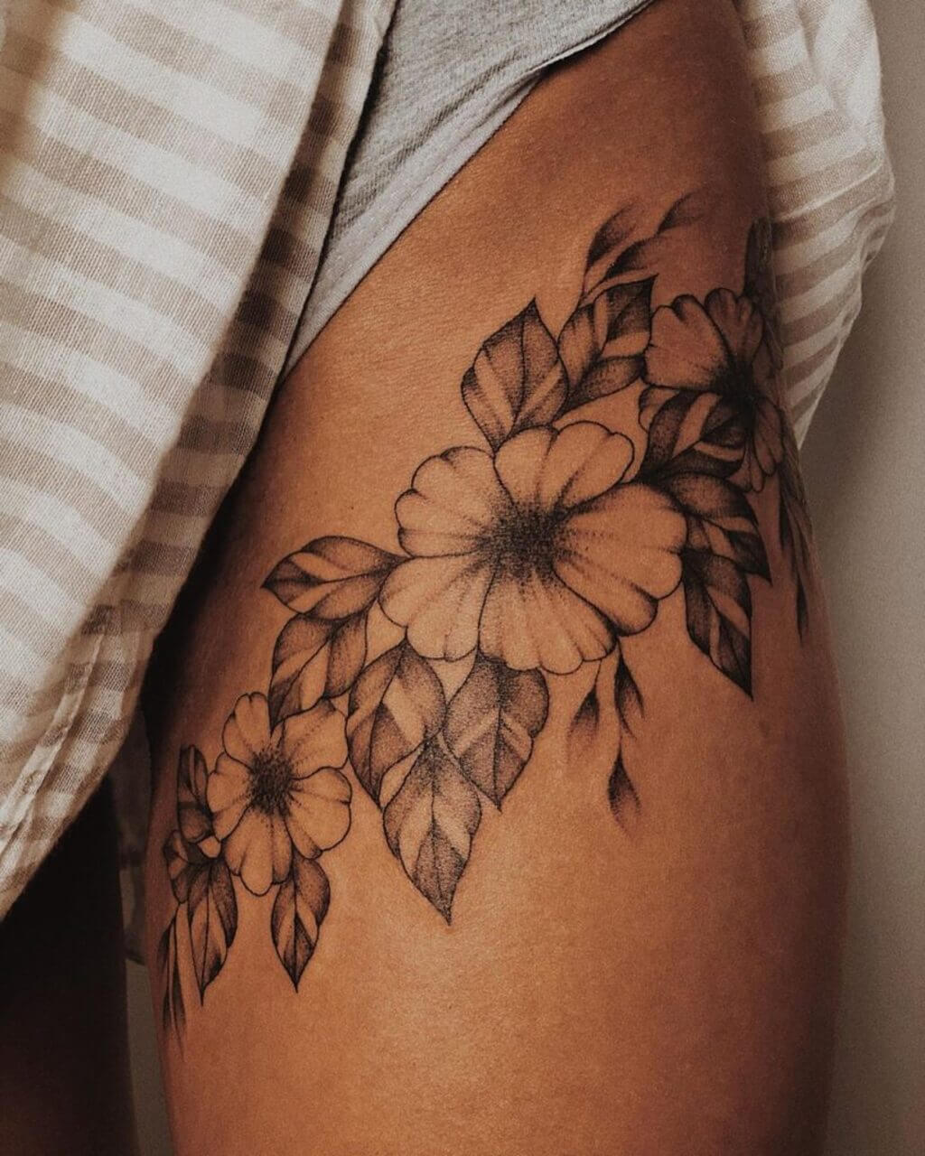 10 Sexy Thigh Tattoos For Women That Are Charmingly Beautiful  Blush