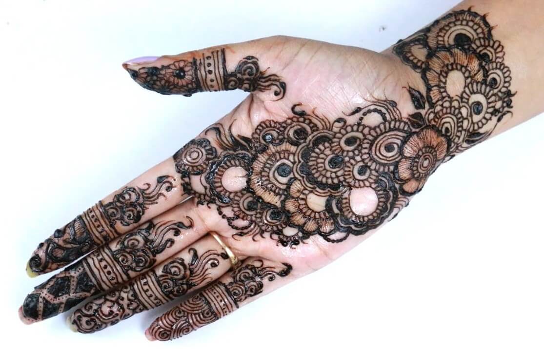 Top 40+ Easy and Simple Mehndi Design Ideas for 2023 | Fashionterest