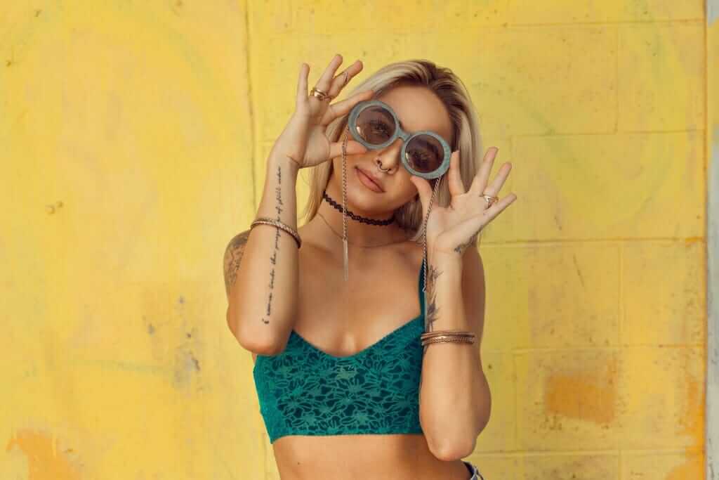 model poses