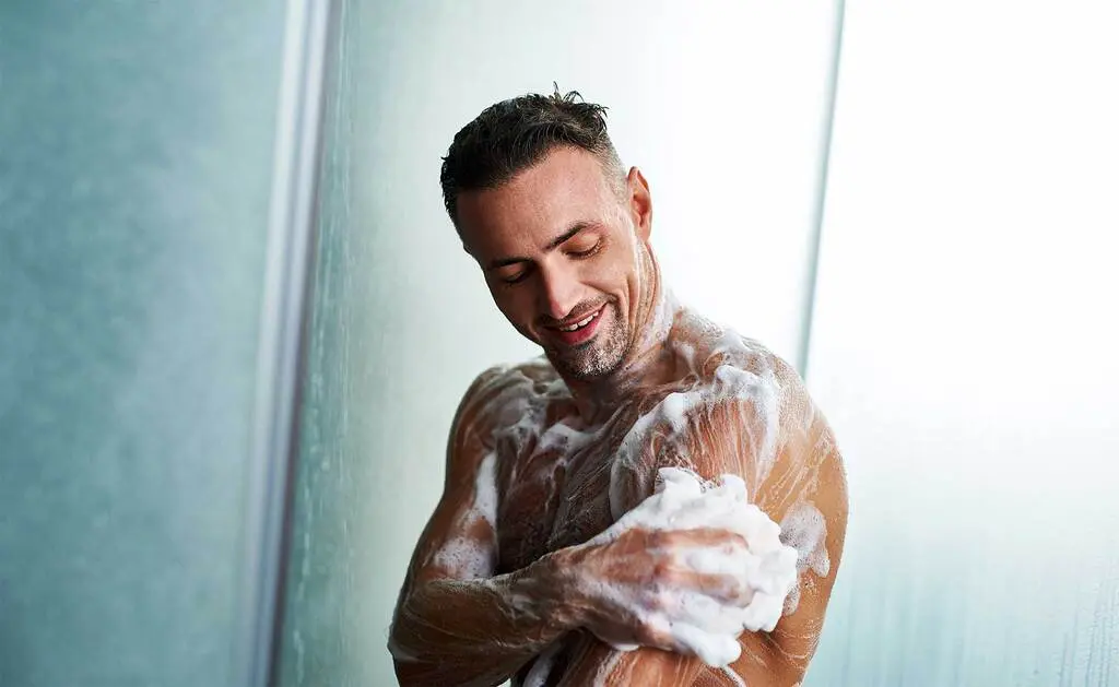Top 10 Best Body Wash for Men – Perfect to Stay Fresh and Moisturized
