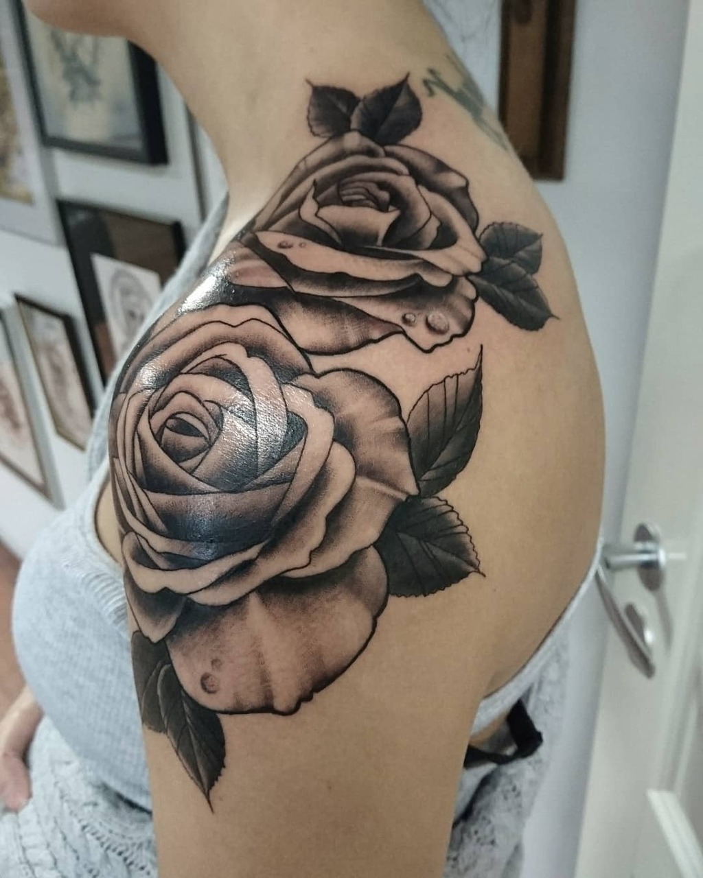 20+ Rose Hand Tattoo Ideas You Have To See To Believe! - alexie