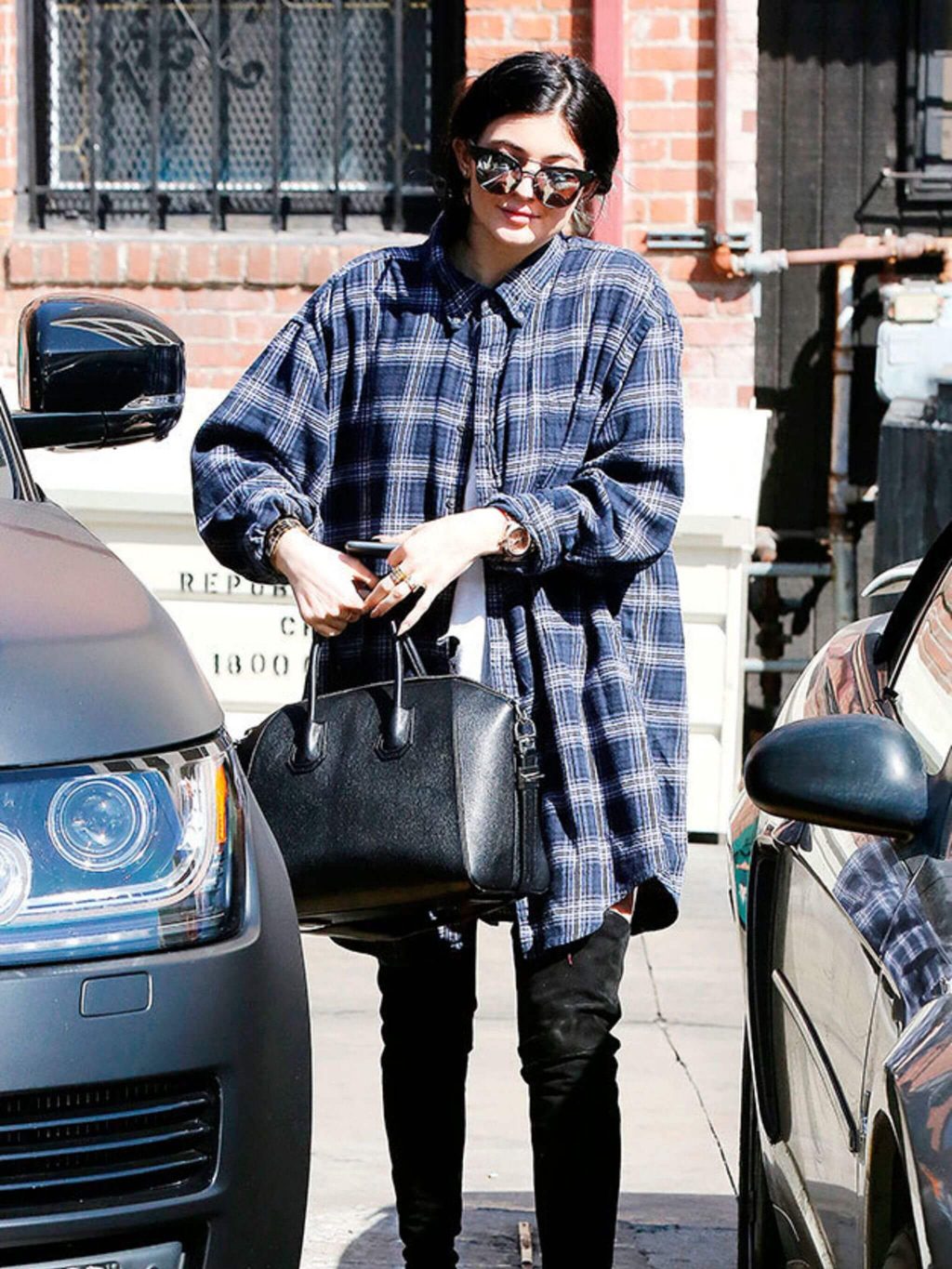 Most Fashionable Looks Of Kylie Jenner Street Style –