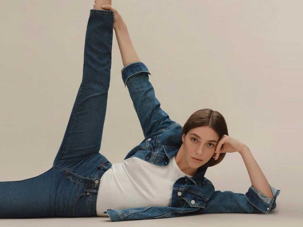 how-to-stretch-jeans
