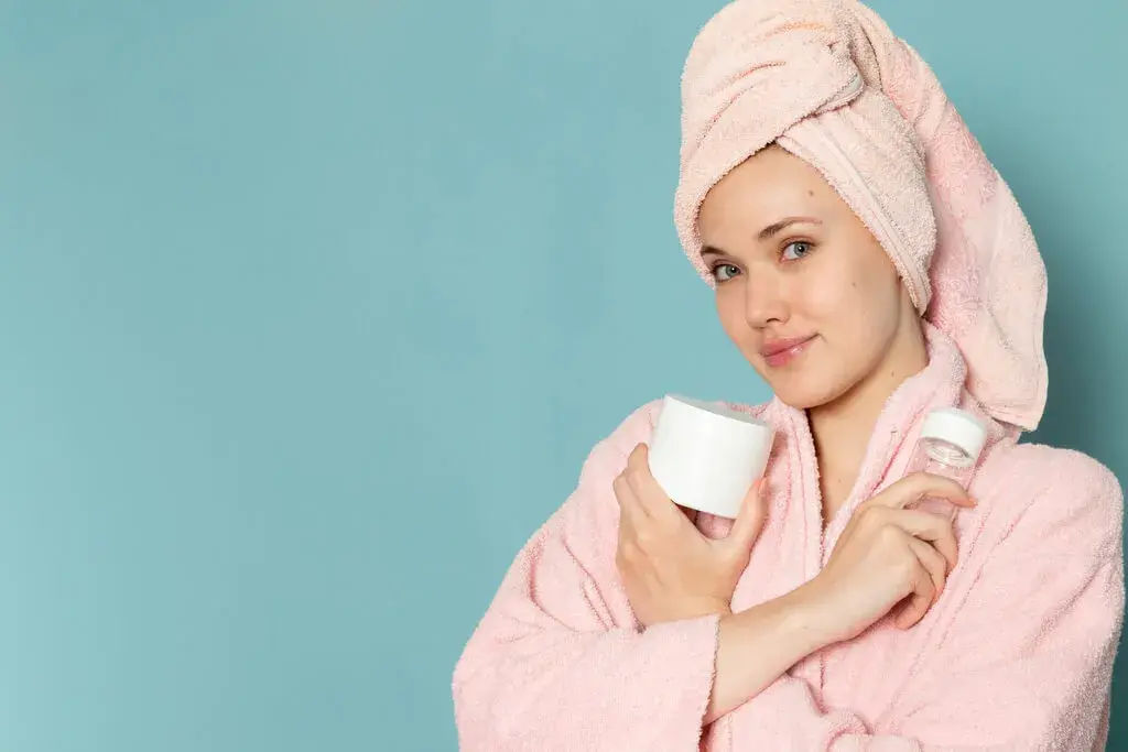 15 Best Winter Skin Care Tips to Follow in 2023