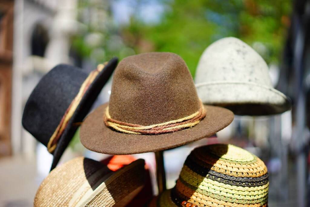 types of womens hats