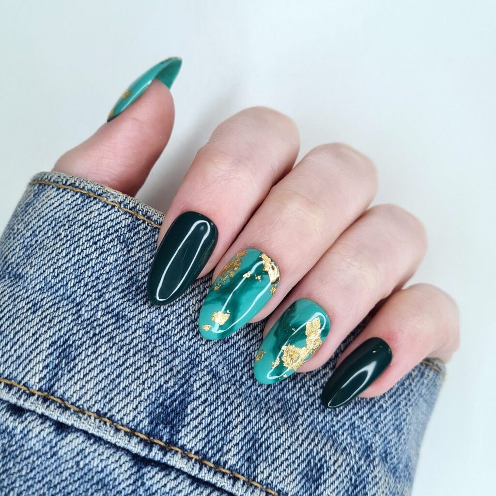 green nails design 