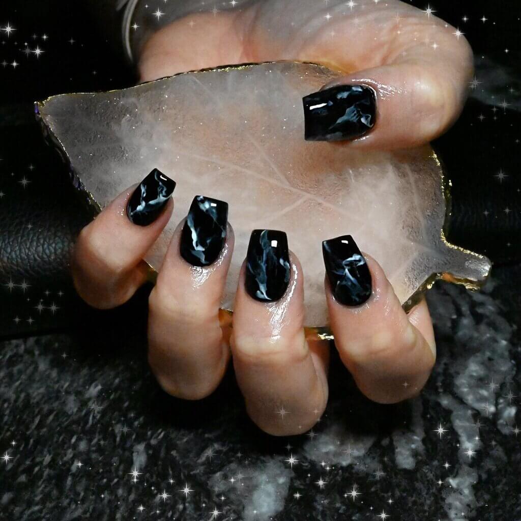 Top more than 124 classy black nails