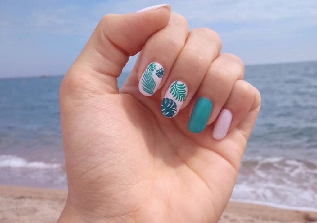 Beach Nails 2023: 20 Cool & Trendy Designs You Must Explore
