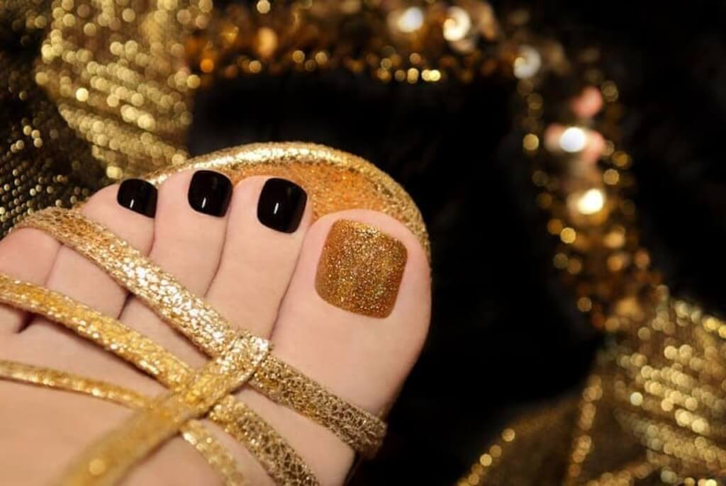 30+ Toe Nail Designs: Adorable Nail Art Ideas for Beginners