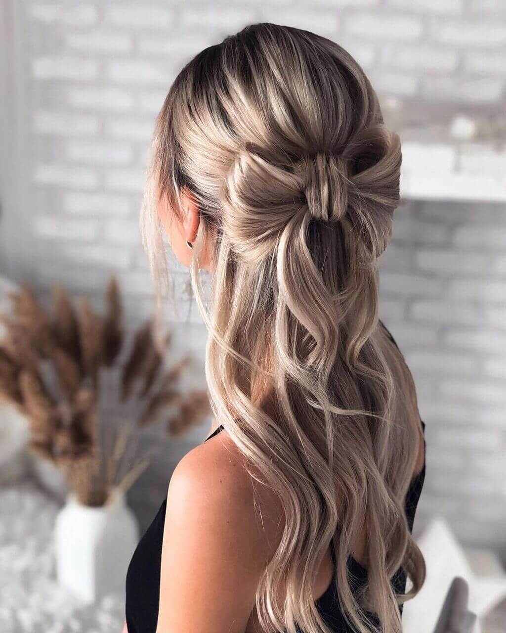 7 Bridal Half Up Half Down Hairstyle Ideas to Wear on Your Wedding Day