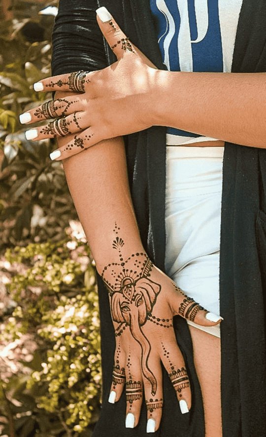 beautiful finger mehndi design