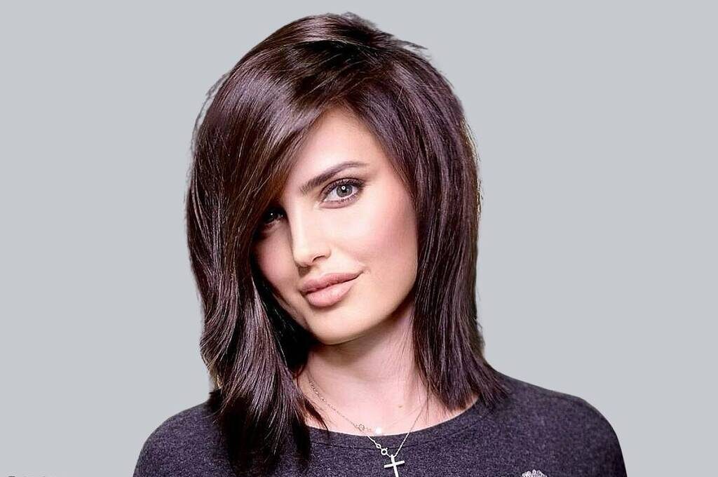 Shoulder Length Haircuts for Women with Side Bangs