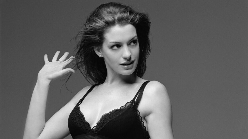 Anne Hathaway